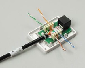 Установка компьютерной розетки RJ45 в Болхове